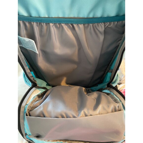 The North Face Basin 18 Backpack Blue Rain Cover Daypack Bag Canvas Hiking Camp - Picture 13 of 16